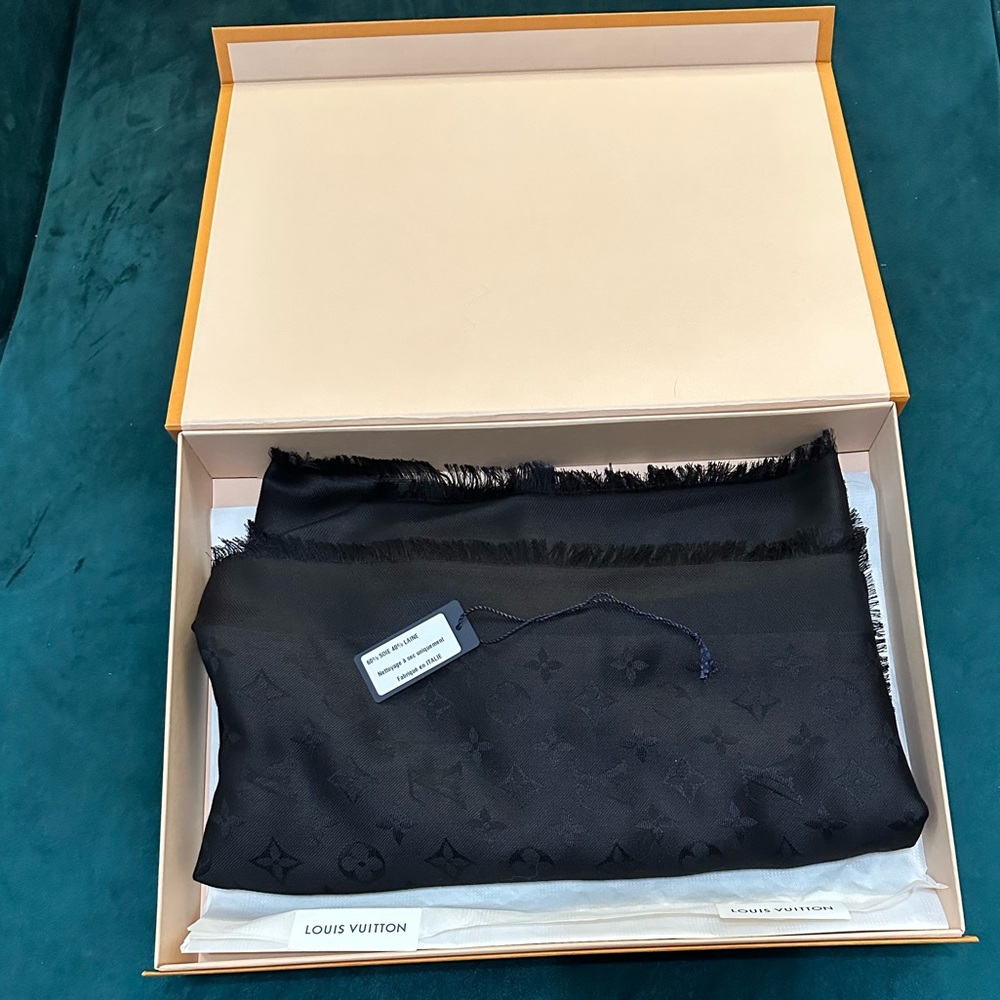 Louis Vuitton black scarf